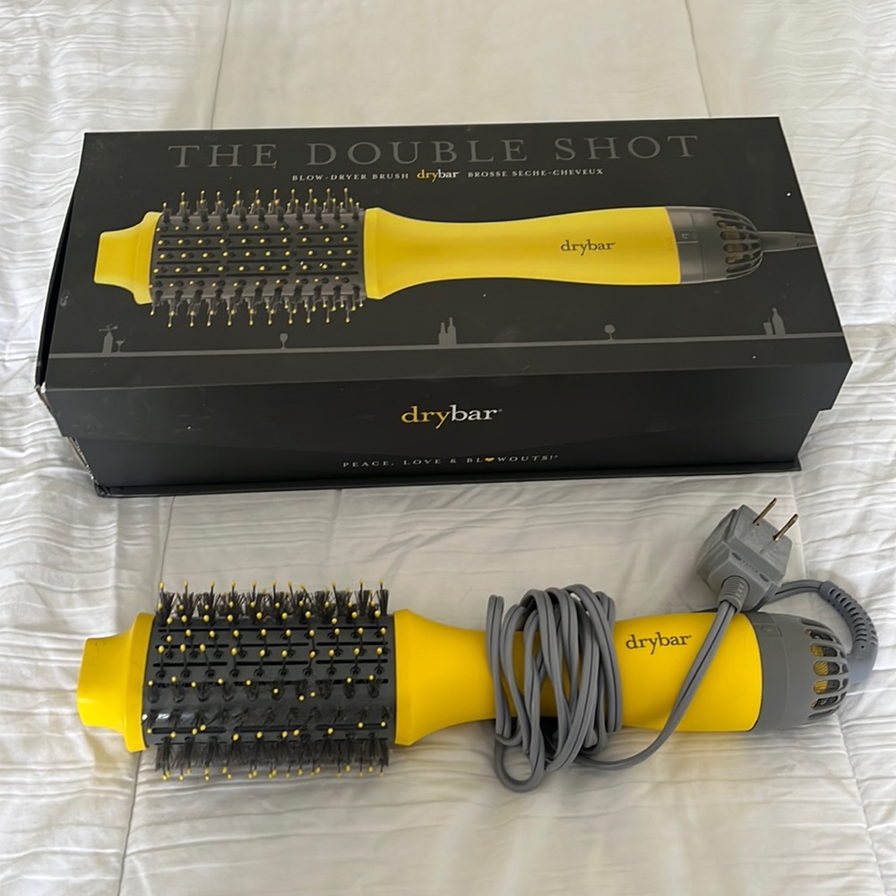 Drybar Double Shot blow dryer brush